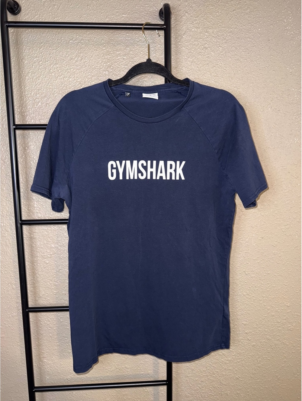 Gymshark Men's Navy Blue Logo T-Shirt Size Medium